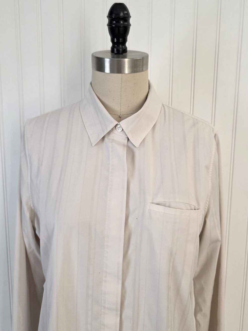Athleta Urbanite UPF 50 Beige Long Sleeve Button Down Stretch Breathable M - Picture 4 of 9